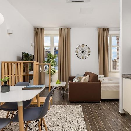 Apartments Harbour View Риека Экстерьер фото